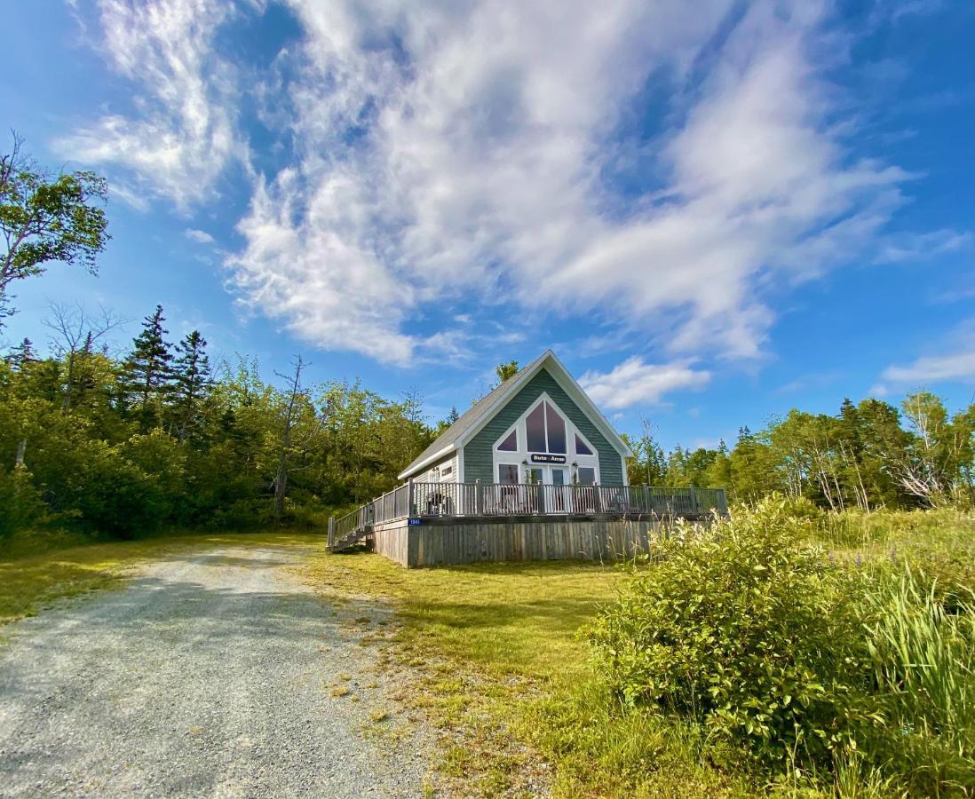 Broadwater Inn & Cottages Baddeck Exterior photo